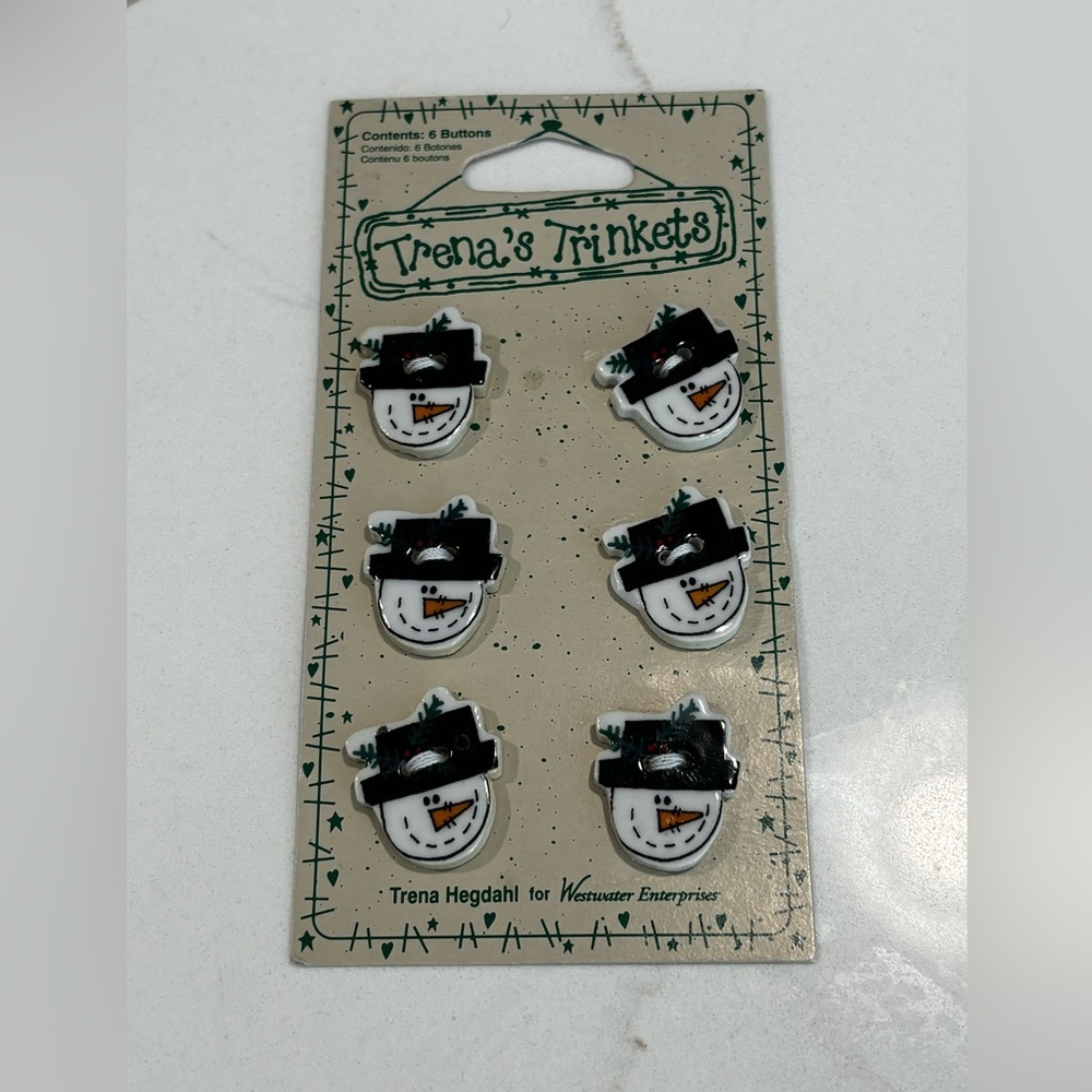Trena’s Trinkets 1" Snowman Face Ceramic 2-Hole Christmas Buttons -D263 NEW (6)
